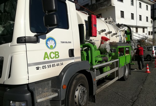 Camion ACB 64